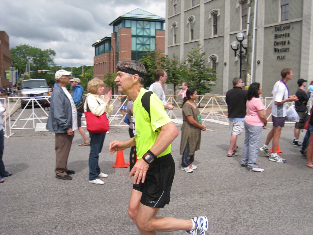 Dexter Ann Arbor 2010 360.jpg - Running with my eyes shut... I want the time at the finish to be a surprise.